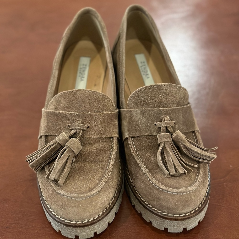 Suede loafer - size 7 (Spanish 37)
